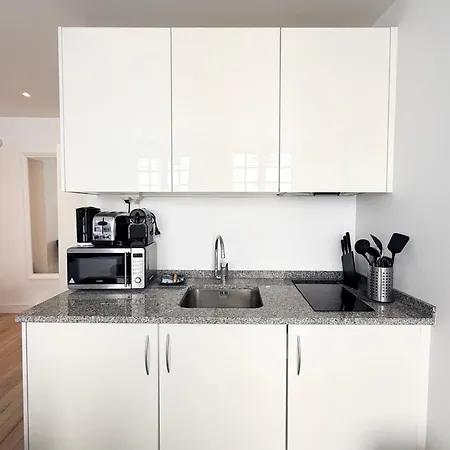Apartment Prime Location And Amazing Neighborhood *